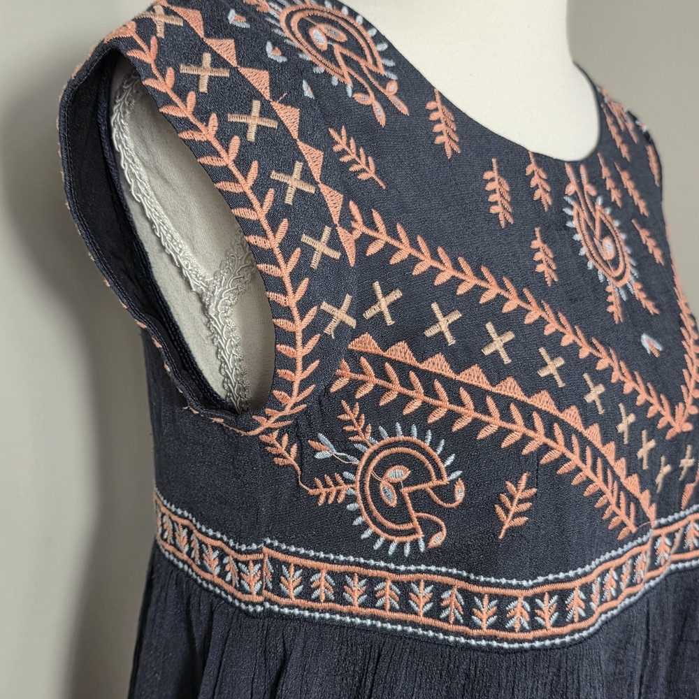 THML Embroidered Boho Dress XS Black Sleeveless Lined Mini Floral Tribal Flowy - Picture 5 of 10